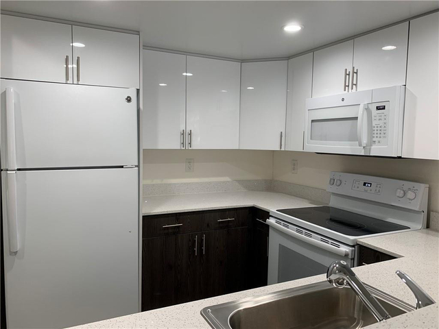 401 Nw 34 Street - Photo 1