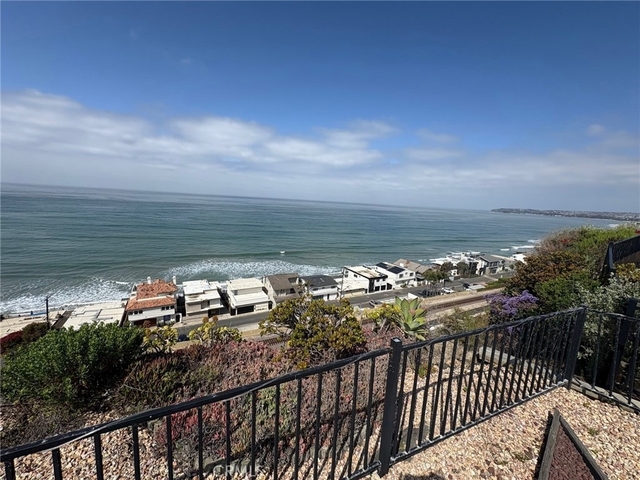 3005 La Ventana - Photo 1