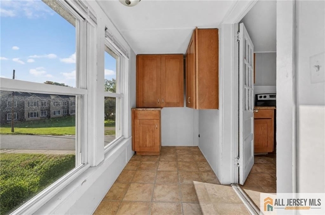 9 Hahn Street - Photo 1
