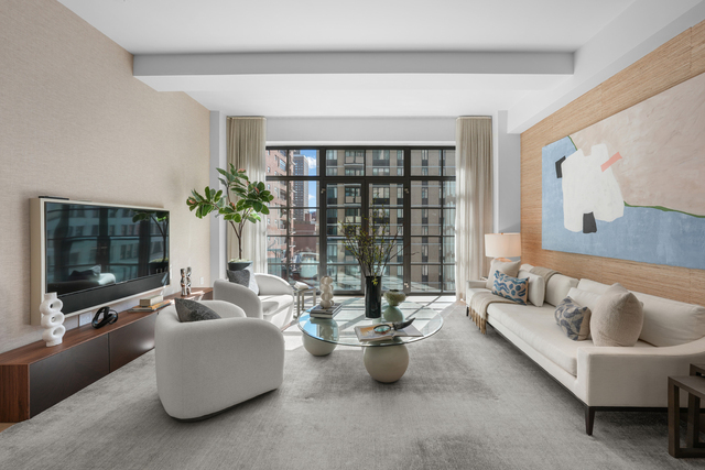 404 Park Avenue S - Photo 1