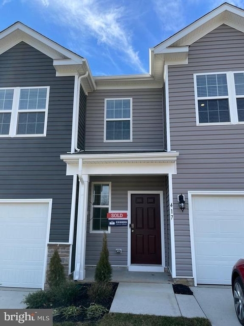 413 Tevis Street - Photo 1