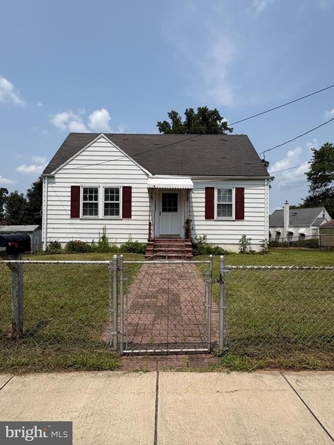 10902 Milburn Street - Photo 1