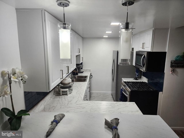 4600 Duke Street - Photo 1