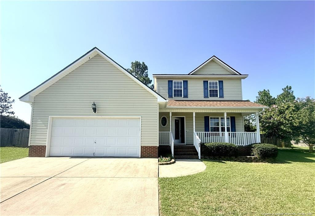 81 Essex Court W - Photo 1