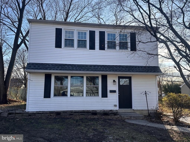 225 Velde Avenue - Photo 1
