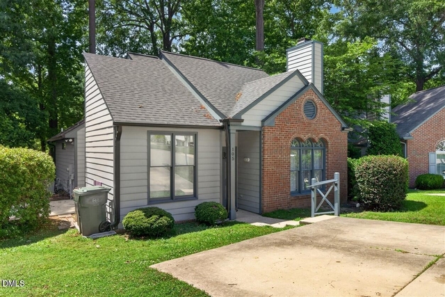 105 Ellsworth Place - Photo 1