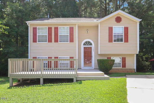 1709 Calypso Court - Photo 1