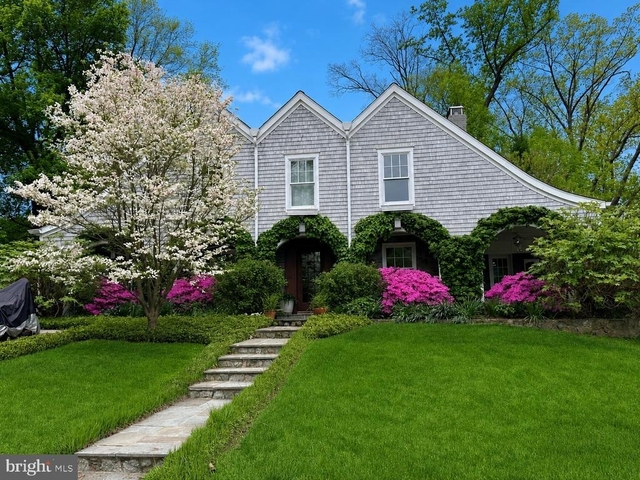 2800 Greenvale Street - Photo 1
