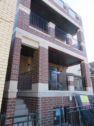 2836 N Kedzie Avenue - Photo 1