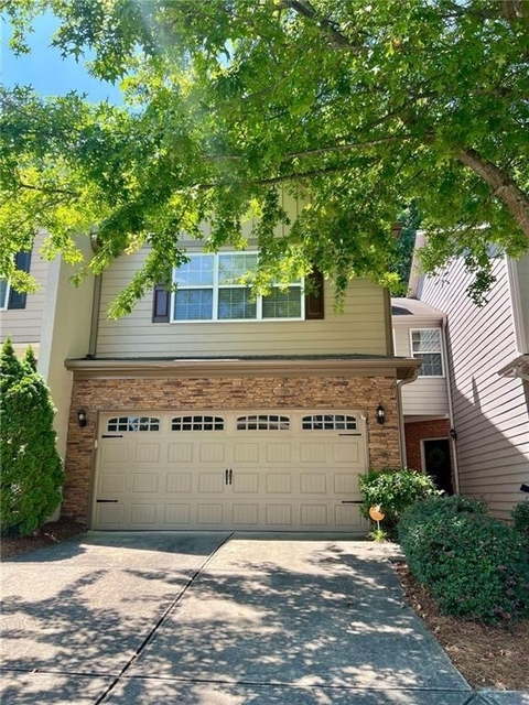 3232 Brockenhurst Drive - Photo 1