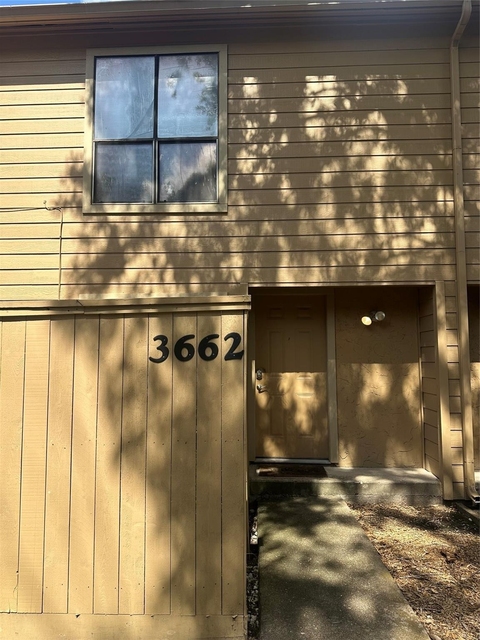 3662 Ocee - Photo 1