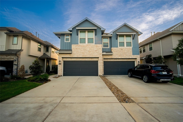 1634 Ryon Falls Drive - Photo 1
