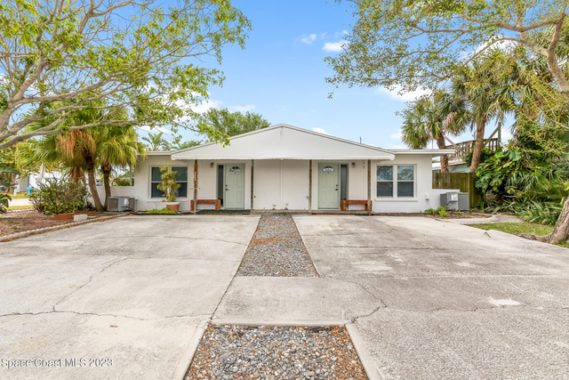 401 Sunrise Drive - Photo 1