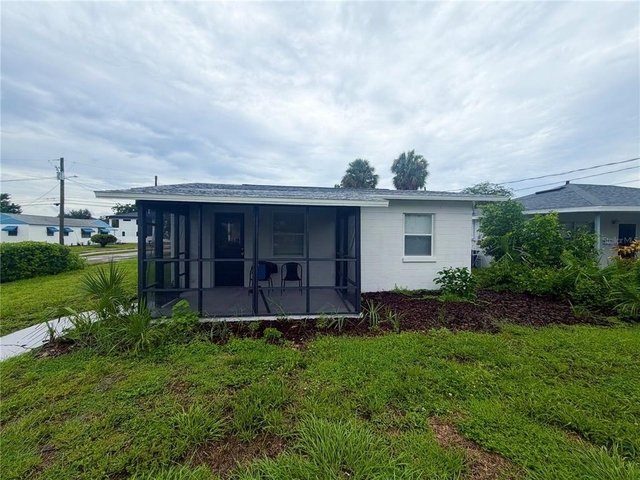 1502 W Grace Street - Photo 1