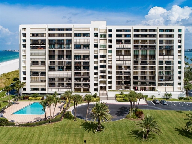 1460 Gulf Boulevard - Photo 1