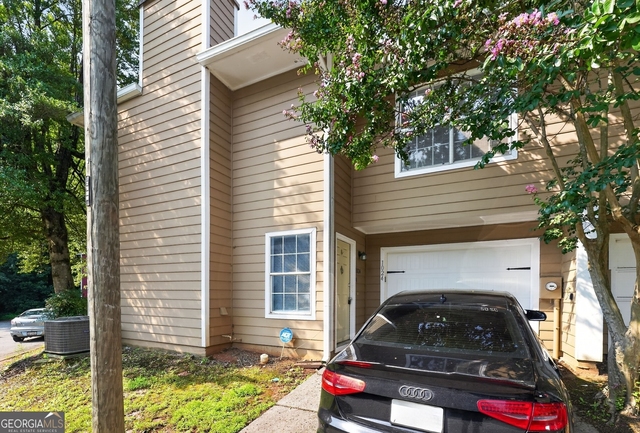 1024 Wiltshire Way - Photo 1