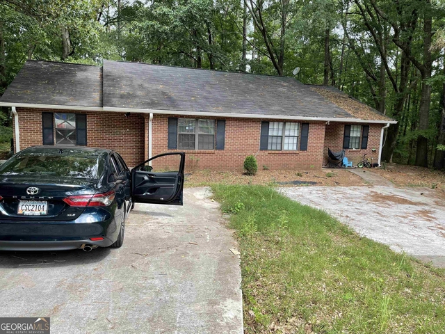 150 Hunters Lane - Photo 1