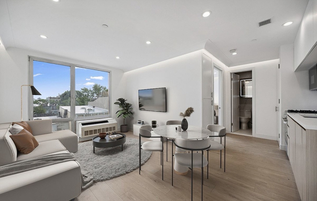 180 Eagle Street - Photo 1
