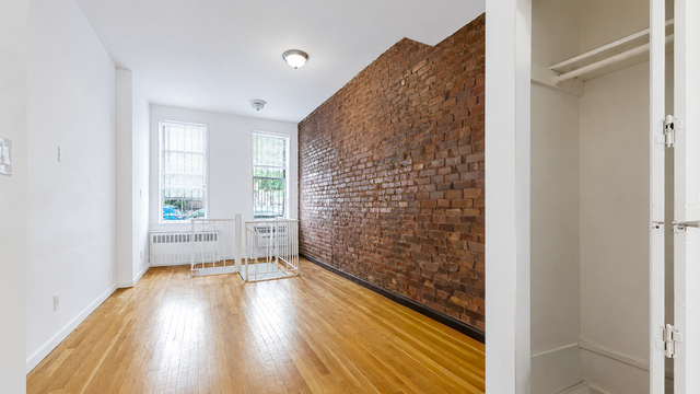 146 East 39th Street - Photo 1
