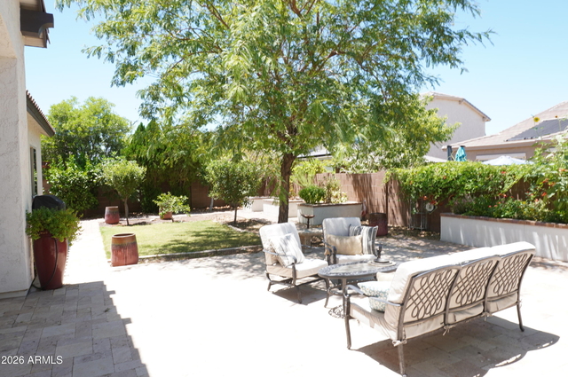 2910 E Wildhorse Drive - Photo 1