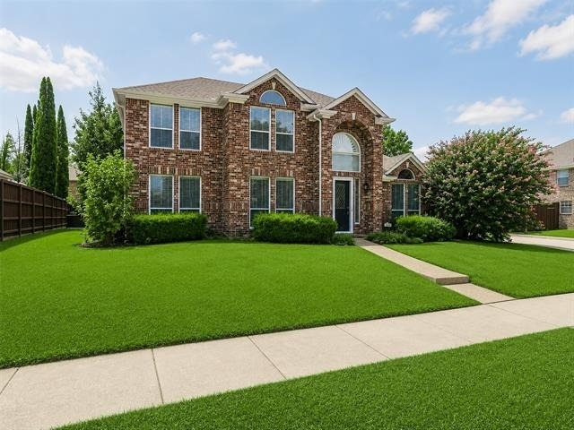 5601 Glenview Lane - Photo 1
