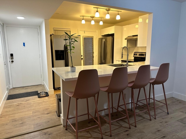 410 Nw 68th Avenue - Photo 1