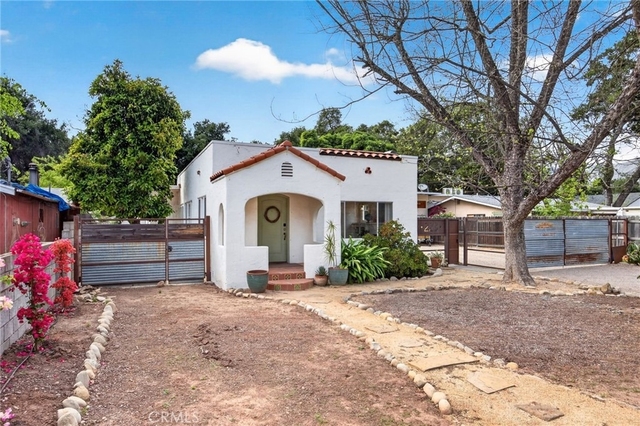 223 S Padre Juan - Photo 1