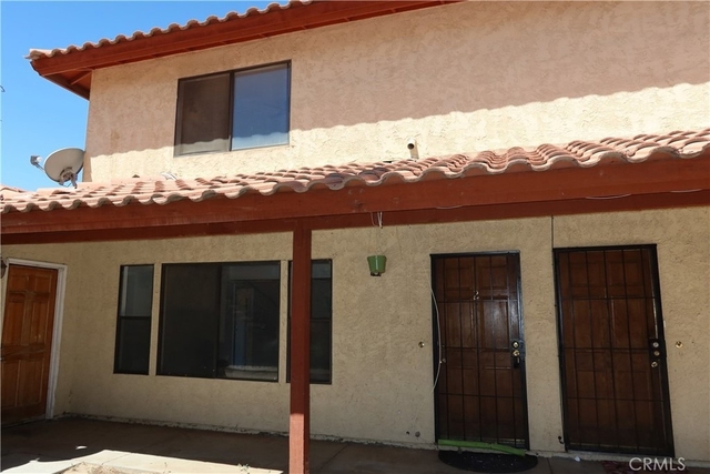 826 E Avenue J12 - Photo 1