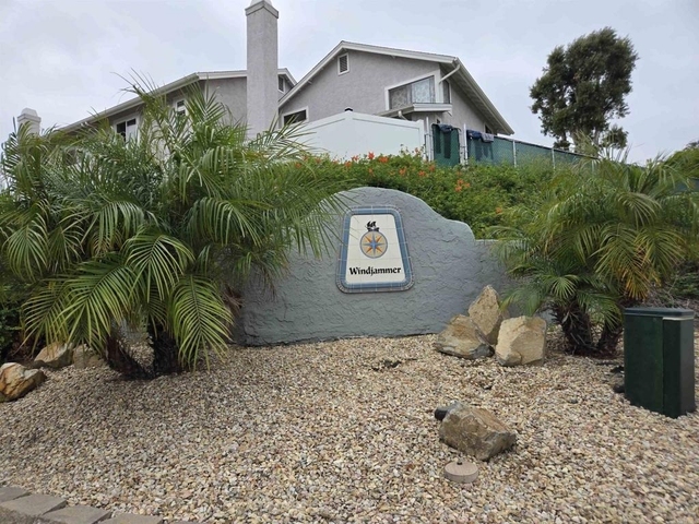 409 Windjammer Circle - Photo 1