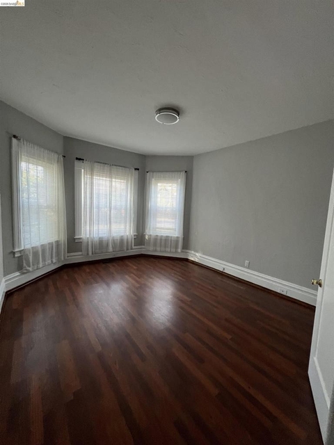 1251 63rd - Photo 1