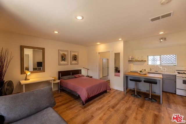 12835 Delano Street - Photo 1