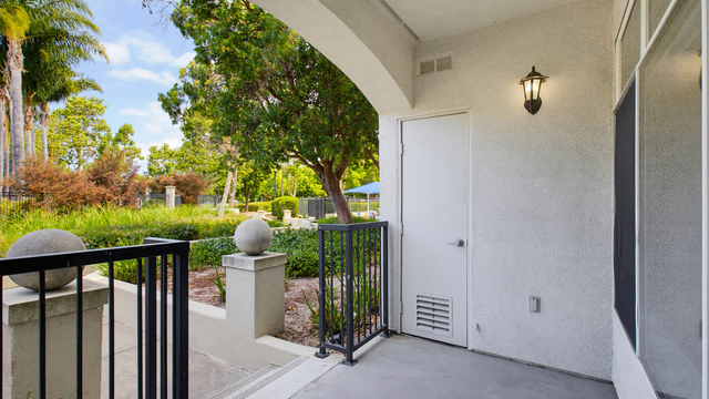 1101 Park Pl. - Photo 1