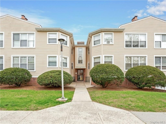 15 Quinby Avenue - Photo 1