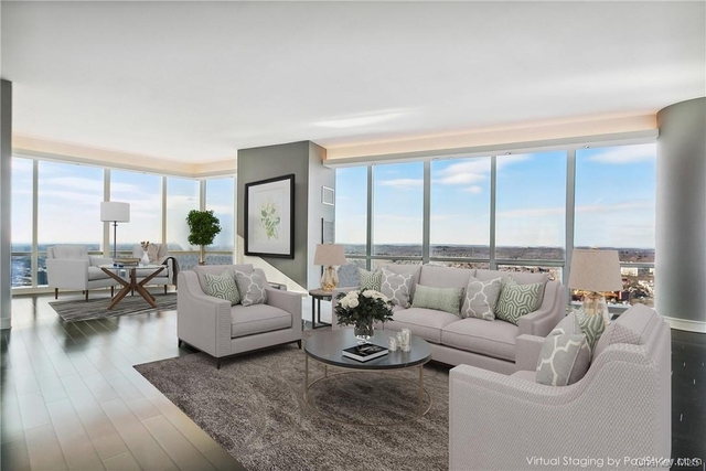 5 Renaissance Square - Photo 1