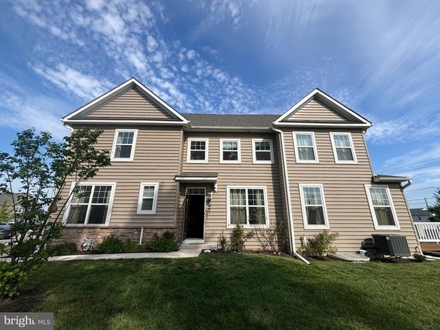 32 Aubrey Circle - Photo 1