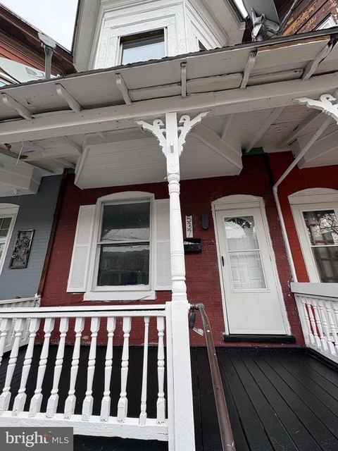 537 S 15th Street - Photo 1