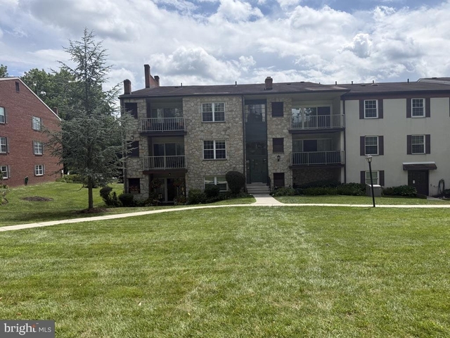 347 Drummers Lane - Photo 1