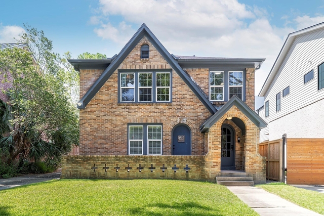 1811 Marshall Street - Photo 1
