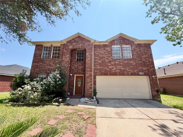 2305 Ames Street - Photo 1