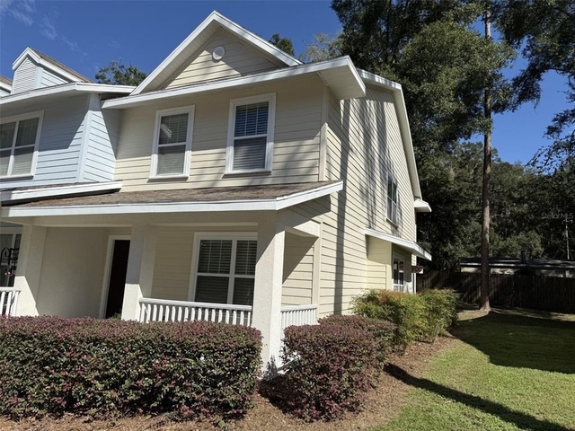 4639 Sw 48th Drive - Photo 1