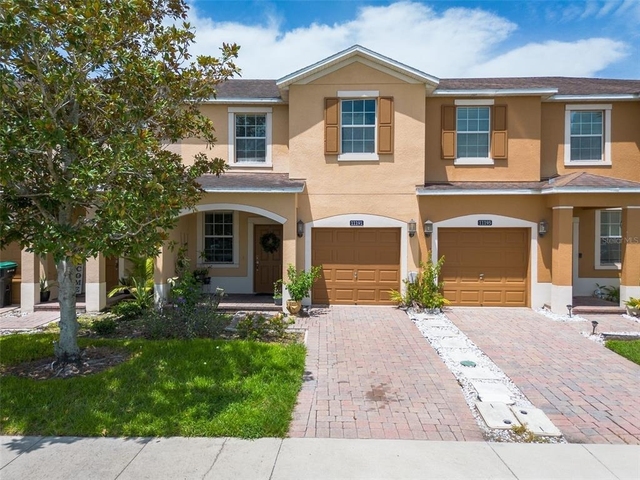 11191 Savannah Landing Circle - Photo 1