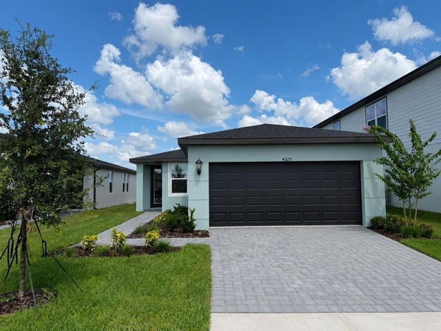 4325 River Beacon Boulevard - Photo 1