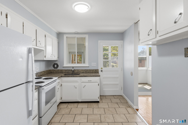492 Fountain Street - Photo 1