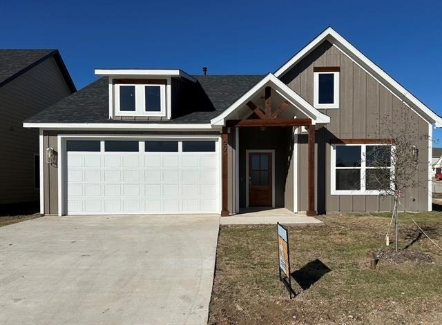 505 Southren Drive - Photo 1