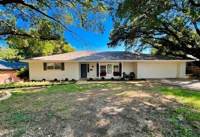 3709 Ashford Avenue - Photo 1