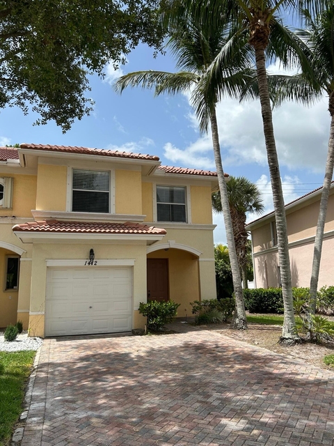 1412 Seminole Palms Drive - Photo 1