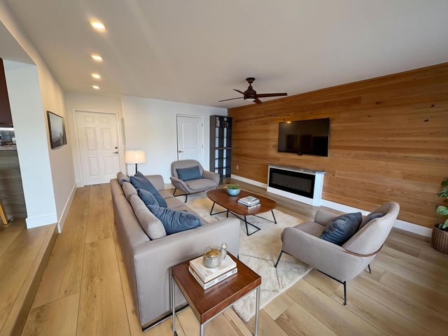 1032 Ne 16th Terrace - Photo 1