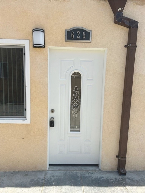628 W 59th Place - Photo 1