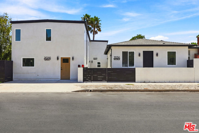 20212 W Gault Street - Photo 1