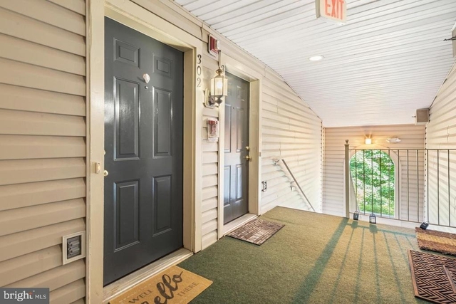 7014 Metropolitan Place - Photo 1